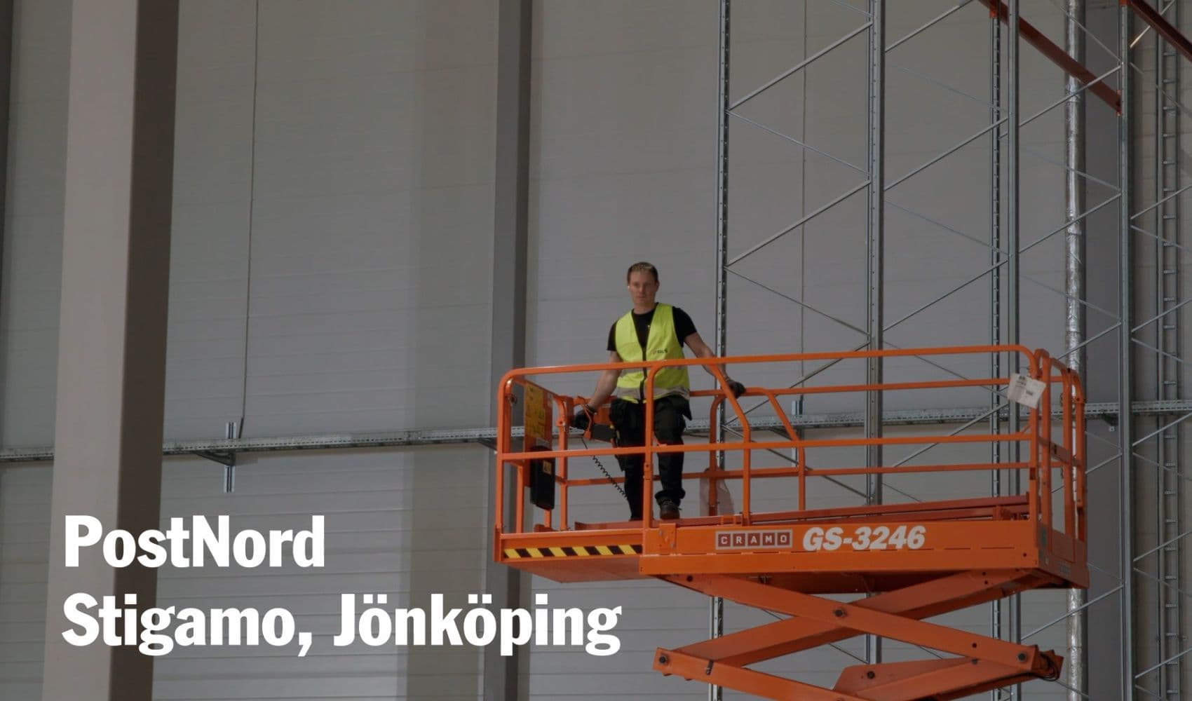 There is storage capacity for more than 40,000 pallets here